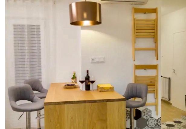 Home R52-4 #Freeparking 부다페스트 외부 사진
