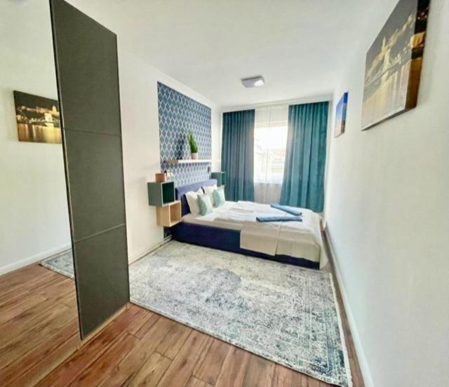 Home R52-4 #Freeparking 부다페스트 외부 사진