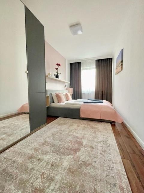 Home R52-4 #Freeparking 부다페스트 외부 사진