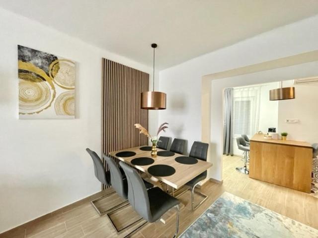 Home R52-4 #Freeparking 부다페스트 외부 사진