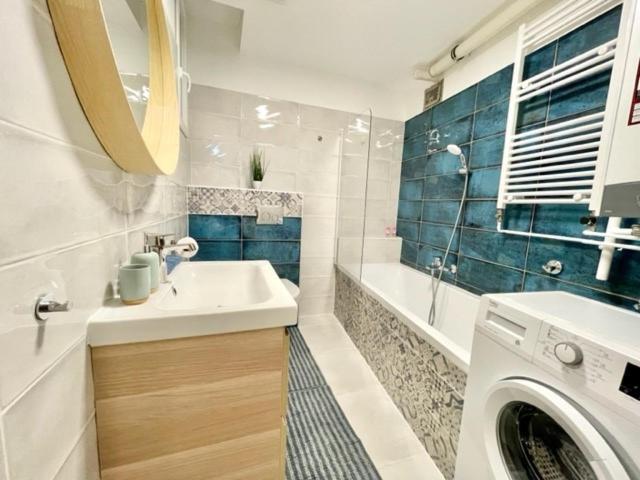 Home R52-4 #Freeparking 부다페스트 외부 사진